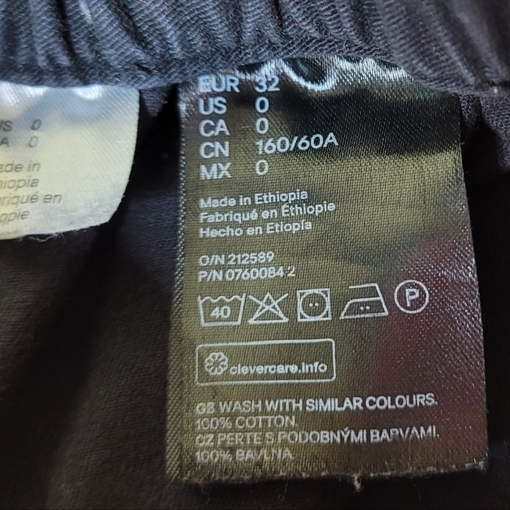 Divided By H&M High-rise Cargo Black Joggers Women's Size 0 - Picture 6 of 10